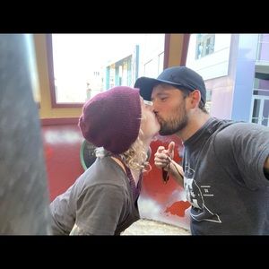 Meet your Posher, Beth and Dustin!